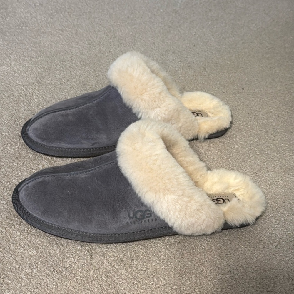 Ugg scuffette slippers.